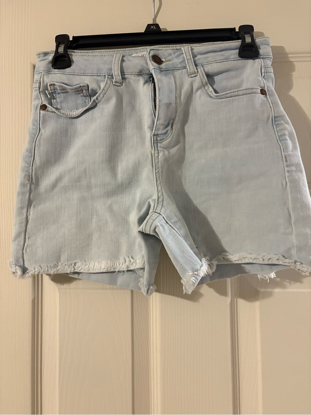 Judy blue Light Wash Denim Women’s Cutoff Shorts